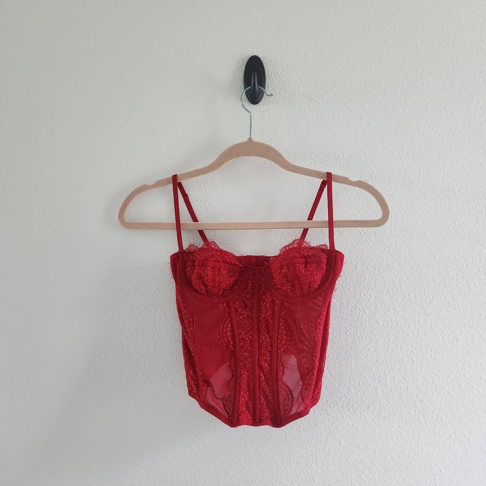 Out From Under Red Modern Love Lace Corset Bustier Top Underwire size small